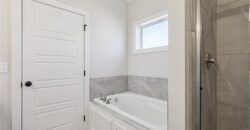 9810 N Laurel Avenue, Kansas City, MO 64157