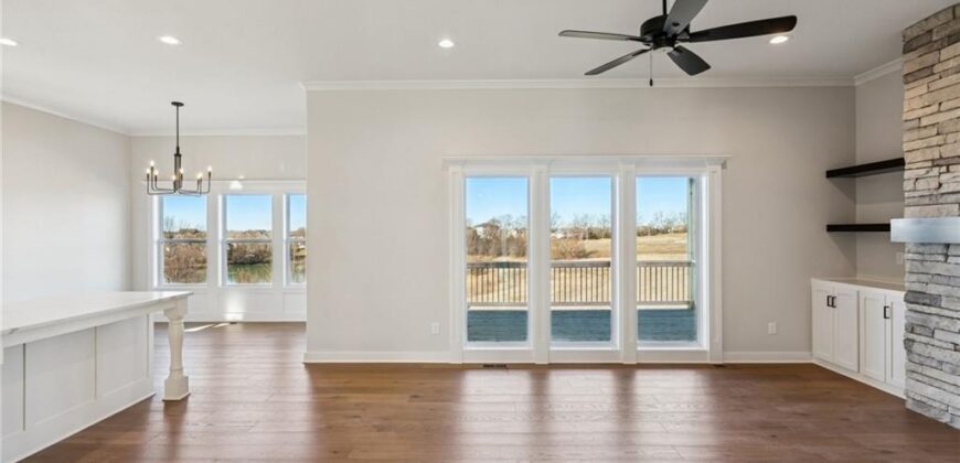 9810 N Laurel Avenue, Kansas City, MO 64157
