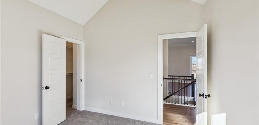 9810 N Laurel Avenue, Kansas City, MO 64157