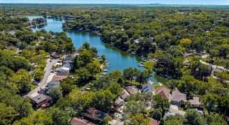 621 NW North Shore Drive, Lake Waukomis, MO 64151
