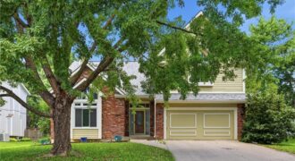 8260 N Woodland Avenue, Kansas City, MO 64118