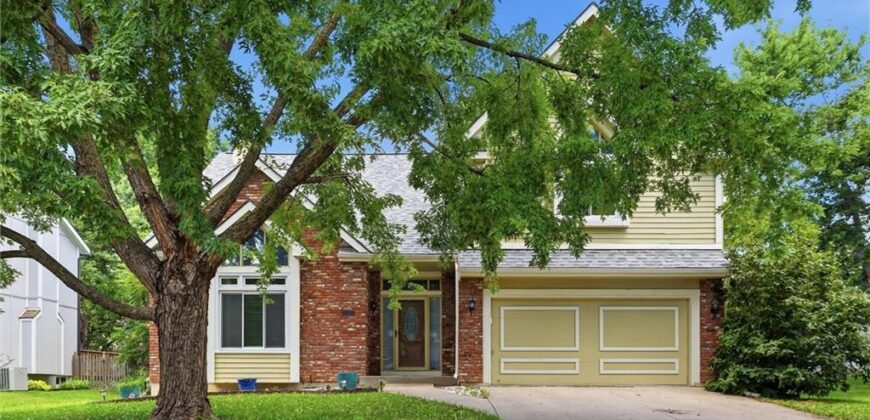 8260 N Woodland Avenue, Kansas City, MO 64118