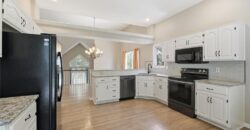 8260 N Woodland Avenue, Kansas City, MO 64118