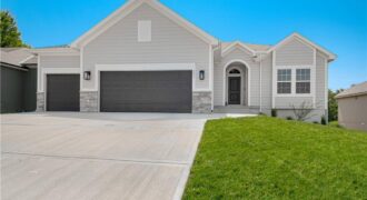 623 E 13th Street, Kearney, MO 64060