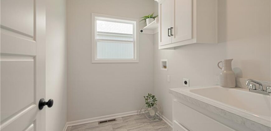 623 E 13th Street, Kearney, MO 64060