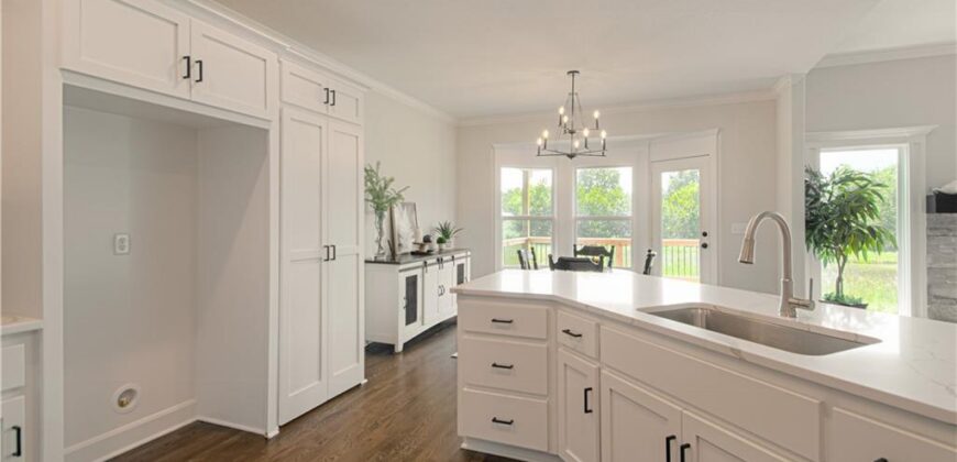 623 E 13th Street, Kearney, MO 64060