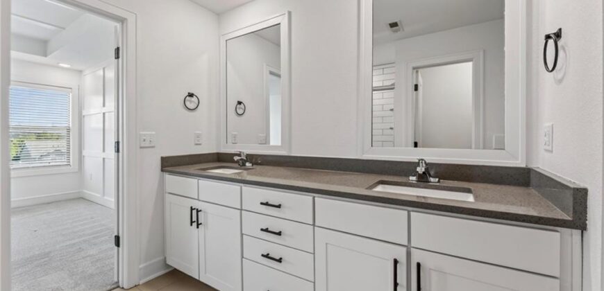 7401 Aaron Street, Parkville, MO 64152