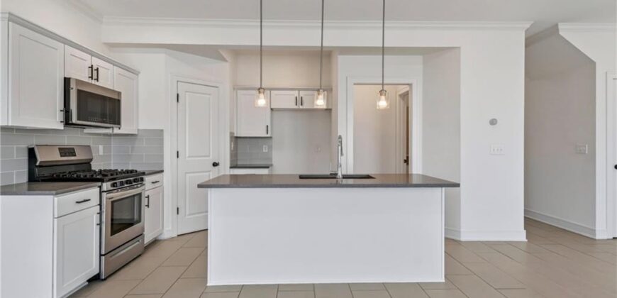 7401 Aaron Street, Parkville, MO 64152