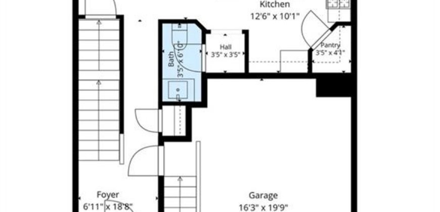 7401 Aaron Street, Parkville, MO 64152