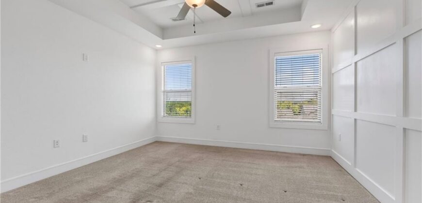 7401 Aaron Street, Parkville, MO 64152