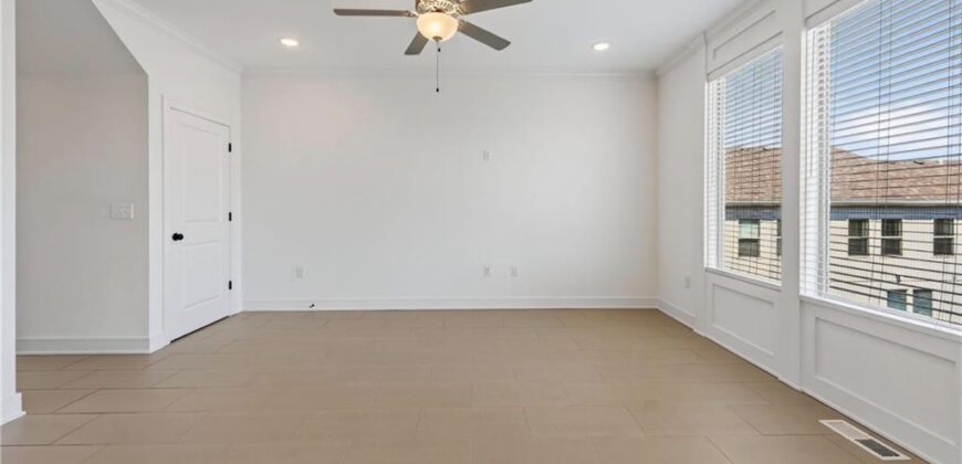 7401 Aaron Street, Parkville, MO 64152