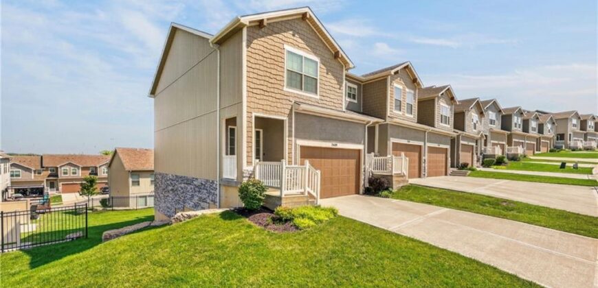 7401 Aaron Street, Parkville, MO 64152