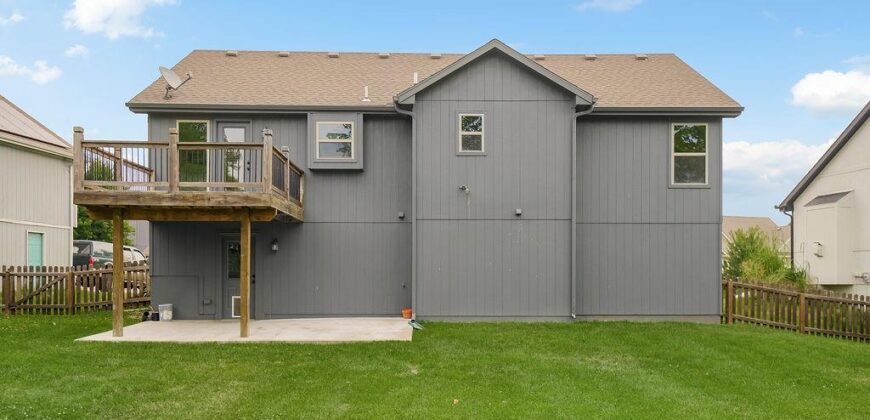 11816 N Belmont Avenue, Kansas City, MO 64156