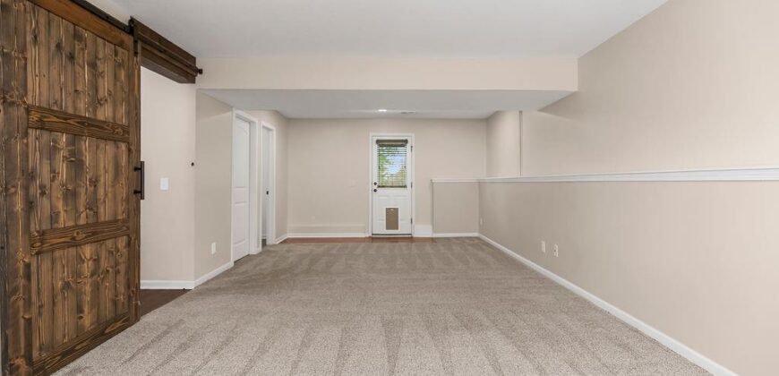 11816 N Belmont Avenue, Kansas City, MO 64156