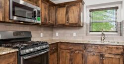 11816 N Belmont Avenue, Kansas City, MO 64156