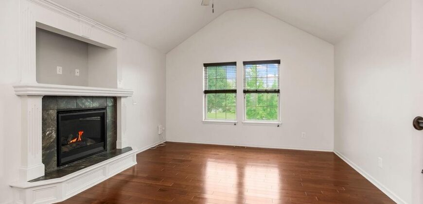 11816 N Belmont Avenue, Kansas City, MO 64156