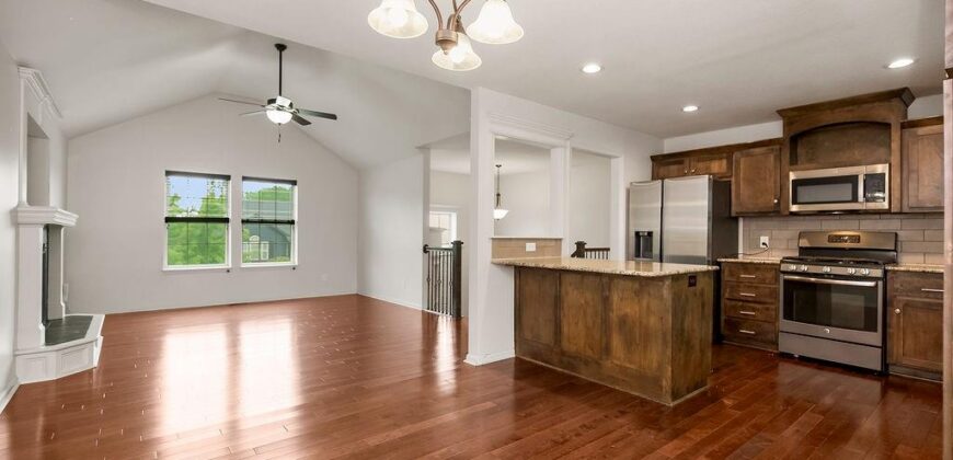 11816 N Belmont Avenue, Kansas City, MO 64156