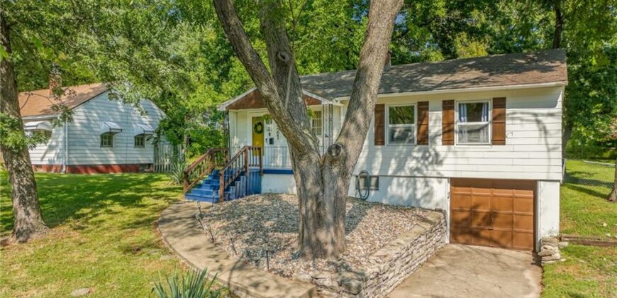 4921 N Garfield Avenue, Kansas City, MO 64118