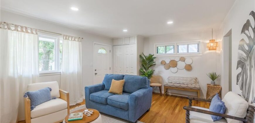 4921 N Garfield Avenue, Kansas City, MO 64118