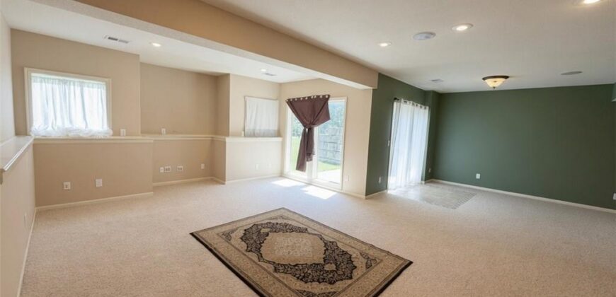 10319 N Saline Avenue, Kansas City, MO 64154