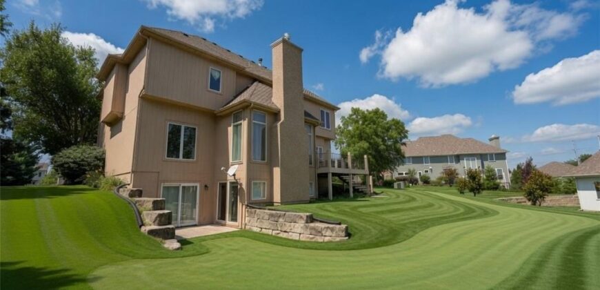 10319 N Saline Avenue, Kansas City, MO 64154
