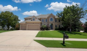 10319 N Saline Avenue, Kansas City, MO 64154