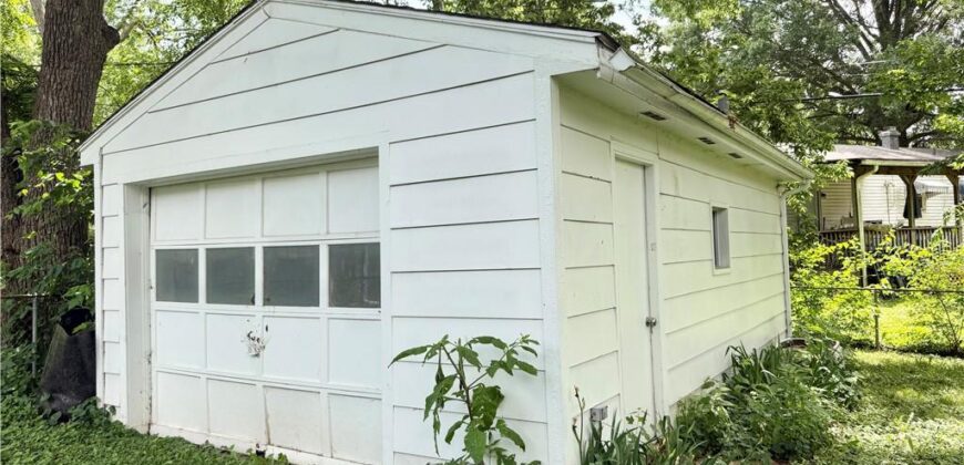 4621 NE 42nd Street, Kansas City, MO 64117
