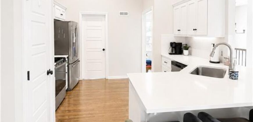 610 E 11th Street, Kearney, MO 64060