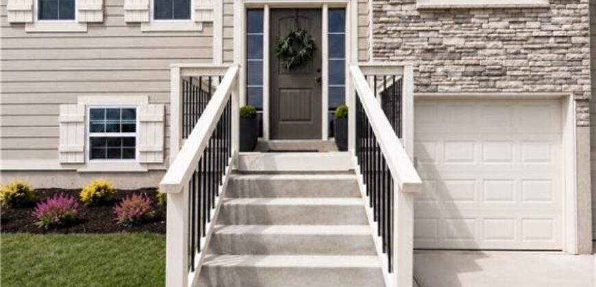610 E 11th Street, Kearney, MO 64060