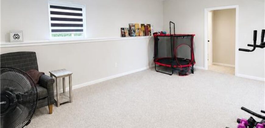 610 E 11th Street, Kearney, MO 64060