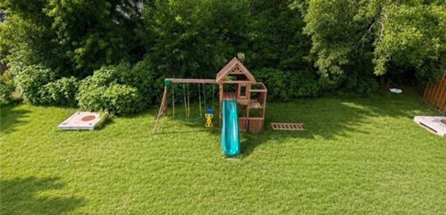 610 E 11th Street, Kearney, MO 64060