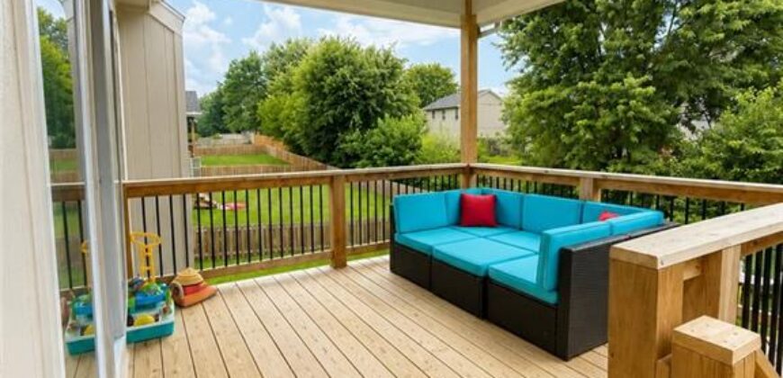 610 E 11th Street, Kearney, MO 64060