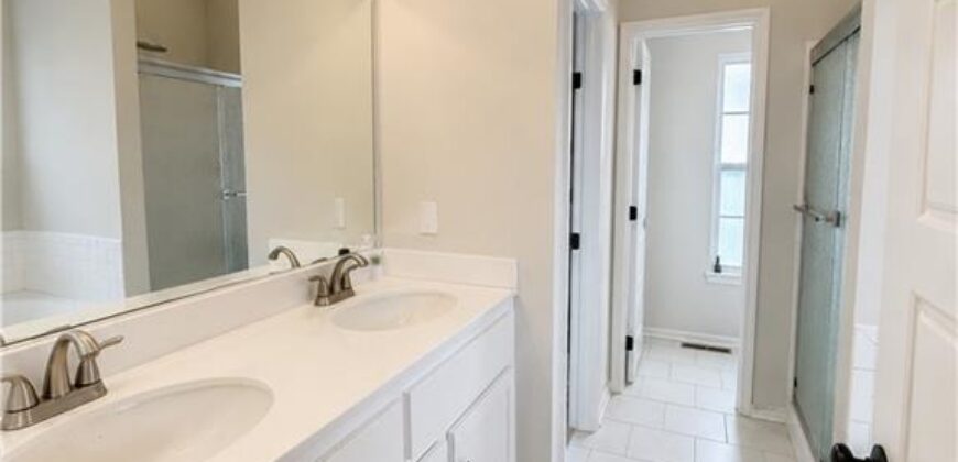 610 E 11th Street, Kearney, MO 64060
