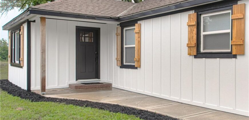 19807 NE 192ND Street, Holt, MO 64048