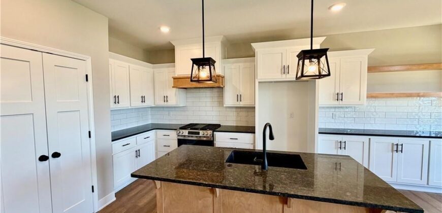 524 Skyview Lane, Liberty, MO 64068