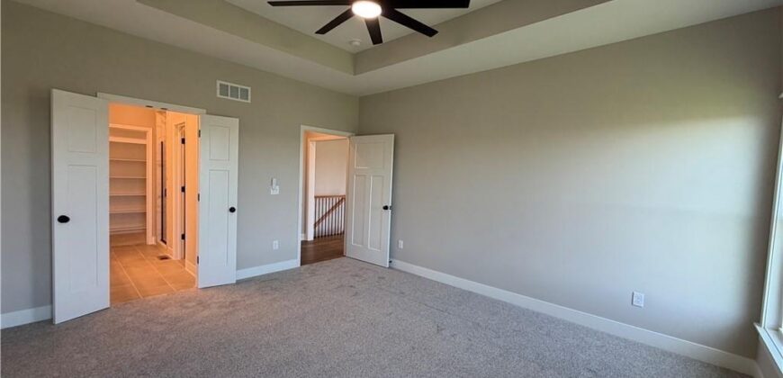 524 Skyview Lane, Liberty, MO 64068