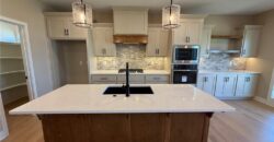 524 Skyview Lane, Liberty, MO 64068