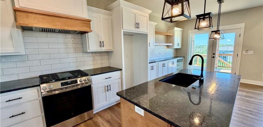 524 Skyview Lane, Liberty, MO 64068