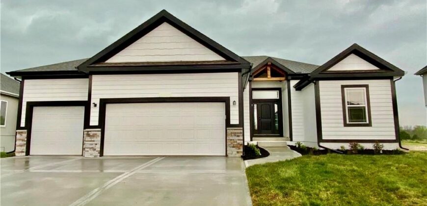 2144 Deerfield Terrace, Liberty, MO 64068