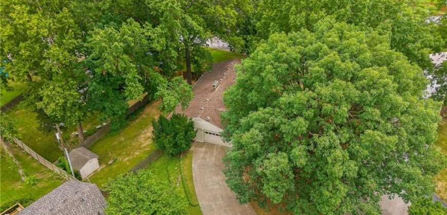 226 NW 43rd Street, Kansas City, MO 64116