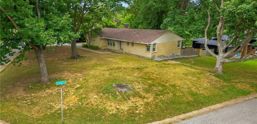 226 NW 43rd Street, Kansas City, MO 64116
