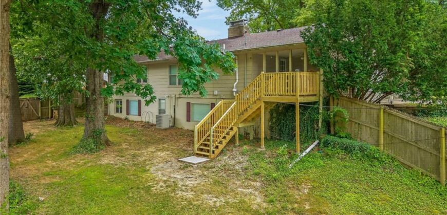 226 NW 43rd Street, Kansas City, MO 64116