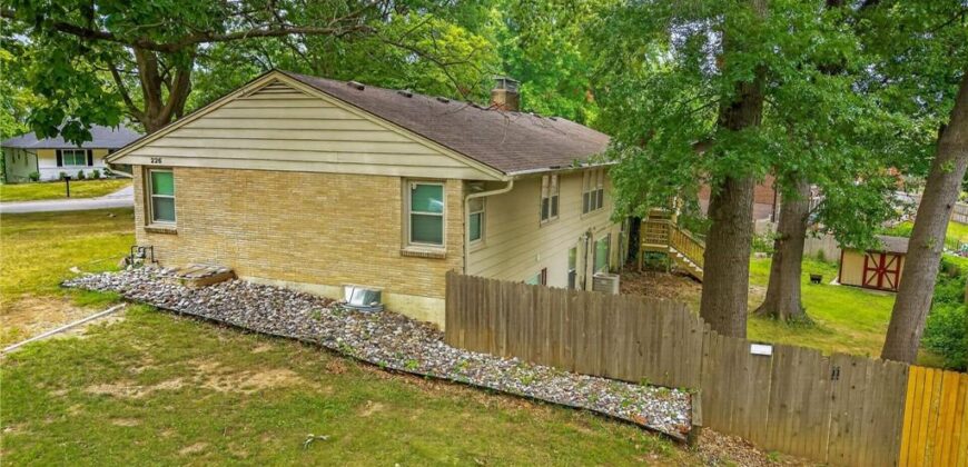 226 NW 43rd Street, Kansas City, MO 64116