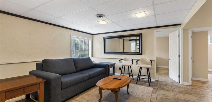 226 NW 43rd Street, Kansas City, MO 64116