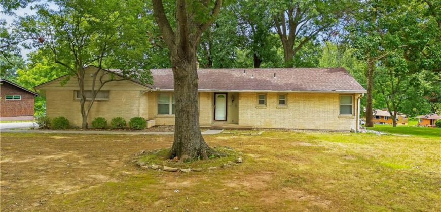 226 NW 43rd Street, Kansas City, MO 64116