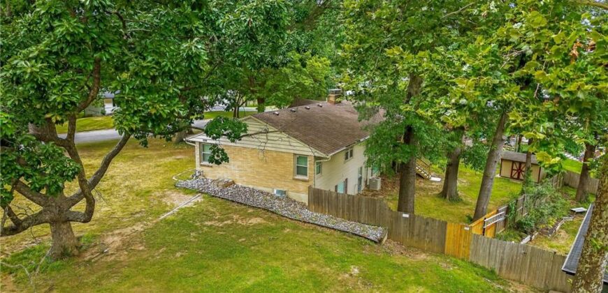 226 NW 43rd Street, Kansas City, MO 64116