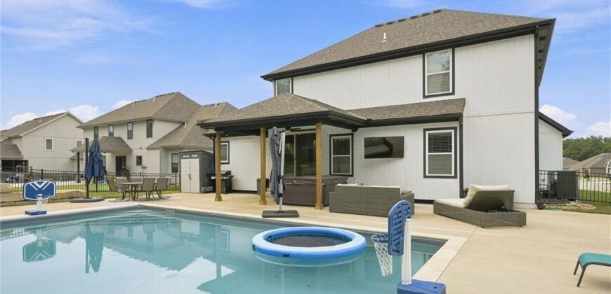 921 Foxglove Lane, Kearney, MO 64060