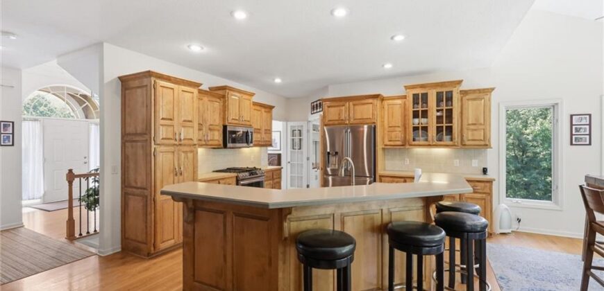 14440 NW 64th Terrace, Parkville, MO 64152