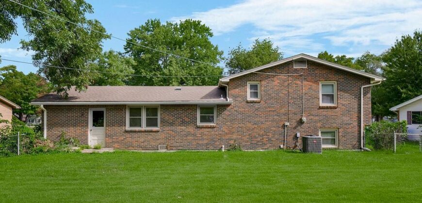 1103 NE 69th Street, Kansas City, MO 64118
