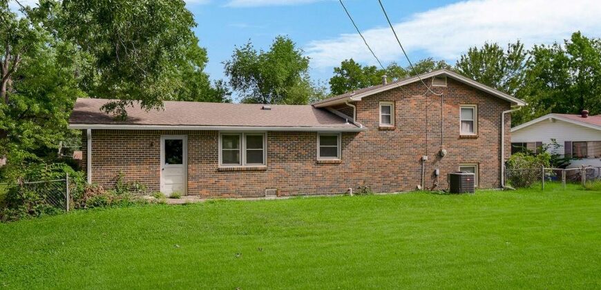 1103 NE 69th Street, Kansas City, MO 64118
